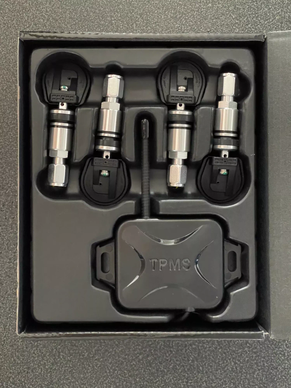 Система контроля давления в шинах - Teyes TPMS с внутренними датчиками