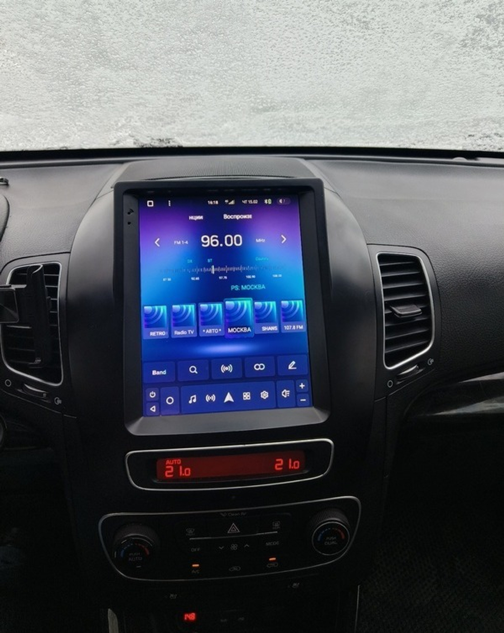 Магнитола для KIA Sorento 2 XM 2012-2020 (отдельный экран климата) - Teyes TPRO 2 монитор 9.7" QLED в стиле "Тесла" на Android 10, TS10, 4G SIM-слот
