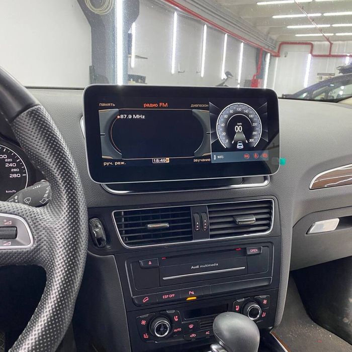 Магнитола для Audi Q5 2008-2016 (c джойстиком MMI) - RDL-8202-3GMMI монитор 10.25" на Android 13, 8Гб+128Гб, CarPlay, 4G SIM-слот
