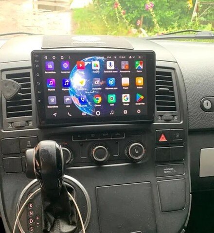 Магнитола для Volkswagen Multivan T5 2003-2015 - Parafar PF051LUX2FHD на Android 13, 8-ядер, 2Гб+32Гб, CarPlay, 4G SIM-слот