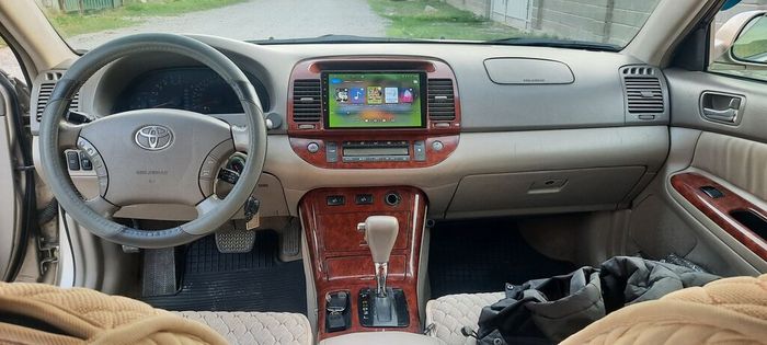 Магнитола для Toyota Camry 30 2001-2006 (рамка дерево 1) - Teyes CC4-PRO монитор 9.5" 2K QLED на Android 13, Snapdragon 778G, ИИ, CarPlay, DSP, 4G SIM-слот