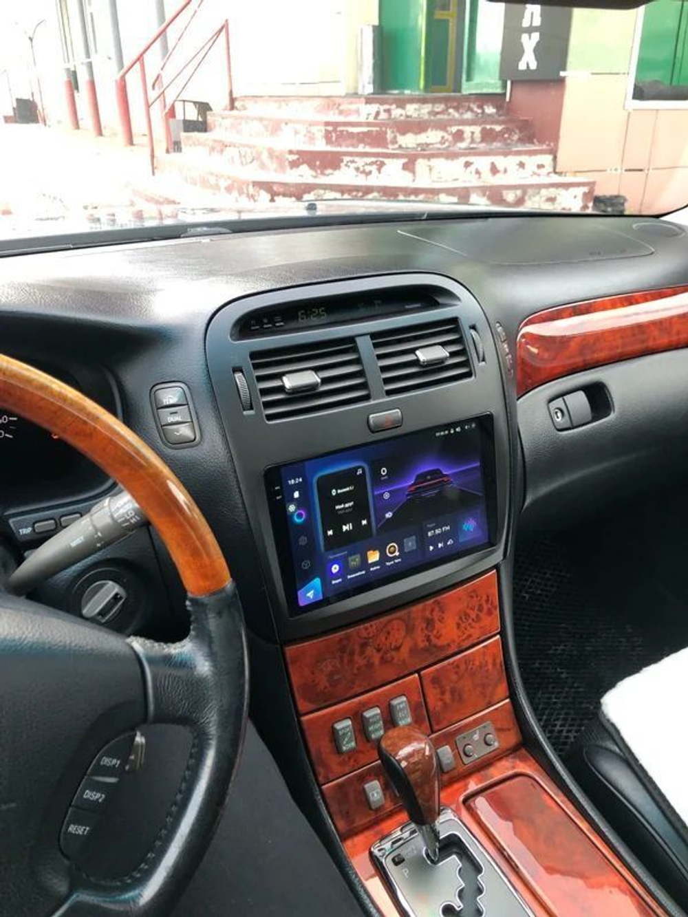 Магнитола для Lexus LS430 XF30, Toyota Celsior 2000-2006 (ШГУ монохром) - Teyes CC4-PRO монитор 9.5" 2K QLED на Android 13, Snapdragon 778G, ИИ, CarPlay, DSP, 4G SIM-слот