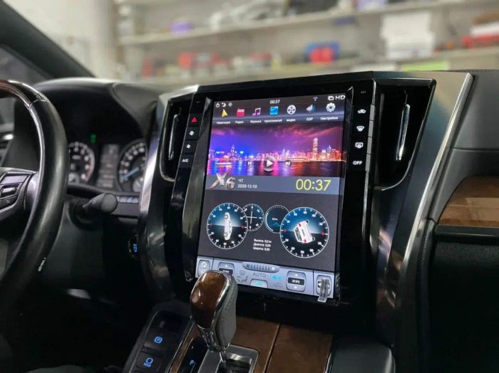 Магнитола для Toyota Alphard 30, Vellfire 2015-2023 (менее 10 динамиков) - Kuberg ZF-1308L-GE вертикальный экран в стиле "Тесла" на Android 13, 8Гб+128Гб, 4G SIM-слот, CarPlay