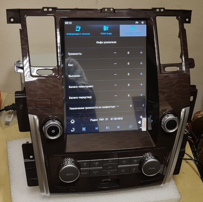 Магнитола для Nissan Patrol Y62, Infiniti QX56/QX80 2010-2019 (поддержка Bose, 360 и мониторов) - Kuberg ZF-1222-Q6 в стиле "Тесла" монитор 12.1" на Android 11, 8/128Гб, CarPlay, 4G SIM-слот