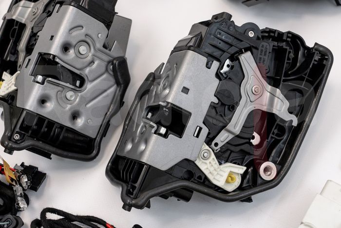 Автоматические доводчики на 4 двери для BMW X5 (F15/F85) 2014-2017 - RDL-SAA-Z02