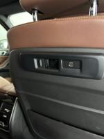 Комплект мониторов на подголовник для BMW G серии в штатные места - RDL-1188 с сенсорным экраном 12,3” (1920 х 1280 пикселей, Android 13, 4G)