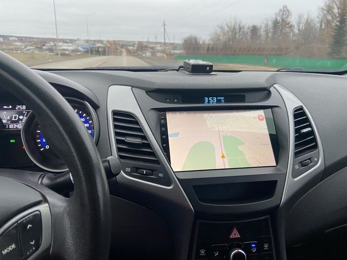 Магнитола для Hyundai Elantra 5 MD 2013-2015 (рестайлинг) - FarCar S400-TS18 монитор 9.5" QLED на Android 14, CarPlay, 4G SIM-слот