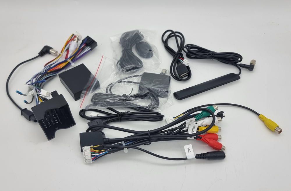 Магнитола для Opel Astra H, Antara, Corsa, Vectra, Zafira B (вниз, серебро) - Kuberg KP-7132S-S10 (кнопки, крутилки) Android 12, ТОП процессор, 4/64Гб, CarPlay, SIM-слот
