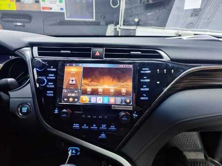 Магнитола для Toyota Camry 70 2017-2020 (c JBL и климатом на ШГУ) - Kuberg SF-9695 QLed, Android 13, TS20, CarPlay, SIM-слот