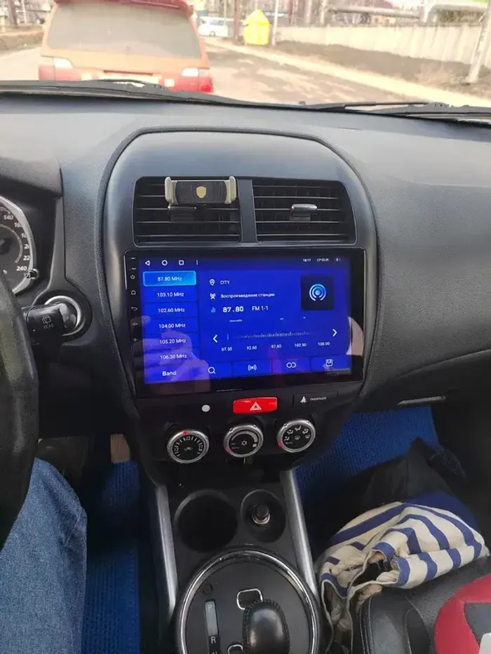 Магнитола для Mitsubishi ASX, Peugeot 4008, Citroen C4 Aircross 2010-2016 - FarCar 026M монитор 10.36" QLED на Android 14, TS18, CarPlay, 4G SIM-слот