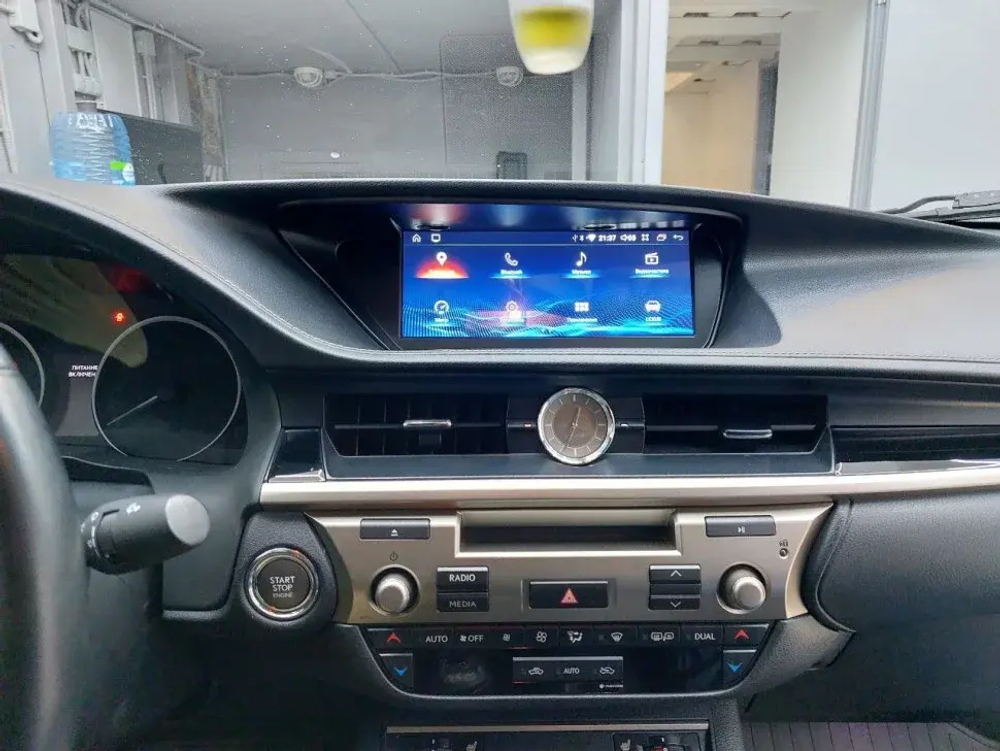 Магнитола для Lexus ES200, ES250, ES350 2015-2018 (джойстик - шайба) - Carsys LES-M монитор 10.25", Android 10, 8Гб+128Гб, CarPlay, 4G SIM-слот