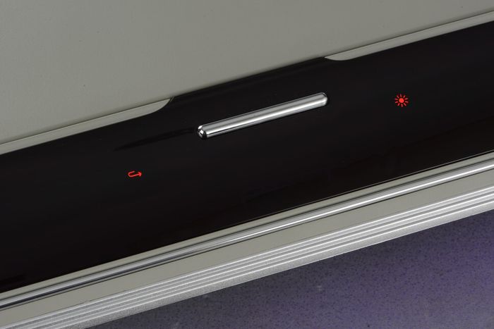 Монитор потолочный - ERGO ER1950AN с экраном 19.5” (1920х1080 FullHD, Android, 3+32Gb) серый