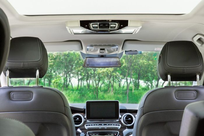 Монитор потолочный моторизированный для Mersedes-Benz V класс - ERGO ER15AMS-AUTO с экраном 15.6” (1920х1080 FullHD, Android, 3+32Gb) серый
