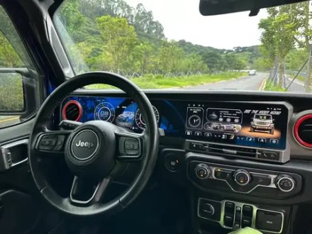 Магнитола для Jeep Wrangler 2018+ (черный) - Kuberg ZH-J1301B Android 12, 8ГБ-128ГБ, SIM-слот, CarPlay