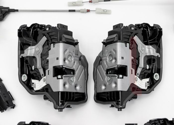 Автоматические доводчики на 4 двери для BMW X6 (F16/G06/F86) 2015-2022 - RDL-SAA-Z03