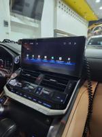 Магнитола для Toyota Land Cruiser 200 2015-2021 (без JBL) - Kuberg ZH-T1603 монитор 16.3"! на Android 12, Быстрая, 4G SIM-слот, блок климата и беспроводная зарядка
