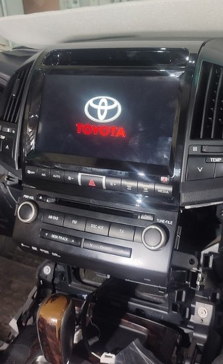 Магнитола для Toyota Land Cruiser 200 2007-2015 (климат на ШГУ) - Kuberg SF-1620-3-ABC QLed+2K, Android 13, UIS7870 (DUDU7), CarPlay, SIM-слот